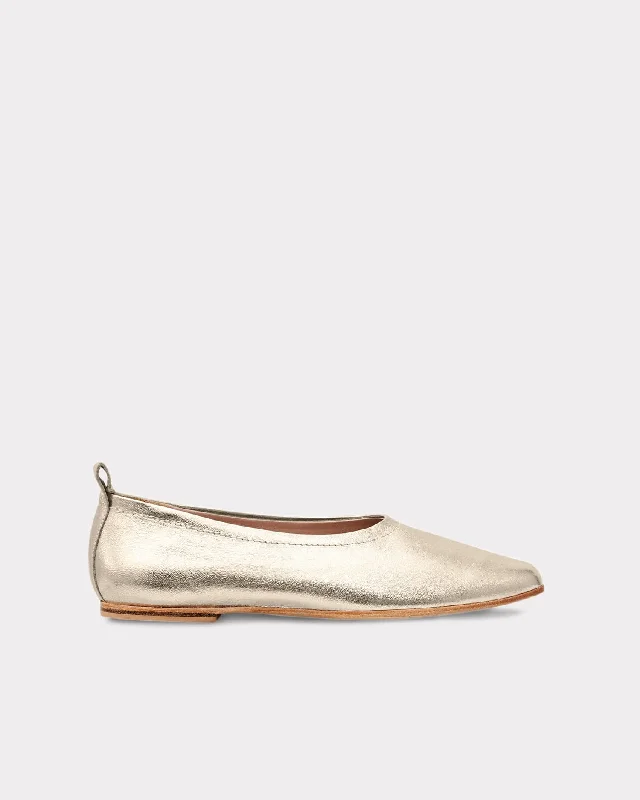 The Foundation Flat - Champagne Trend Alert