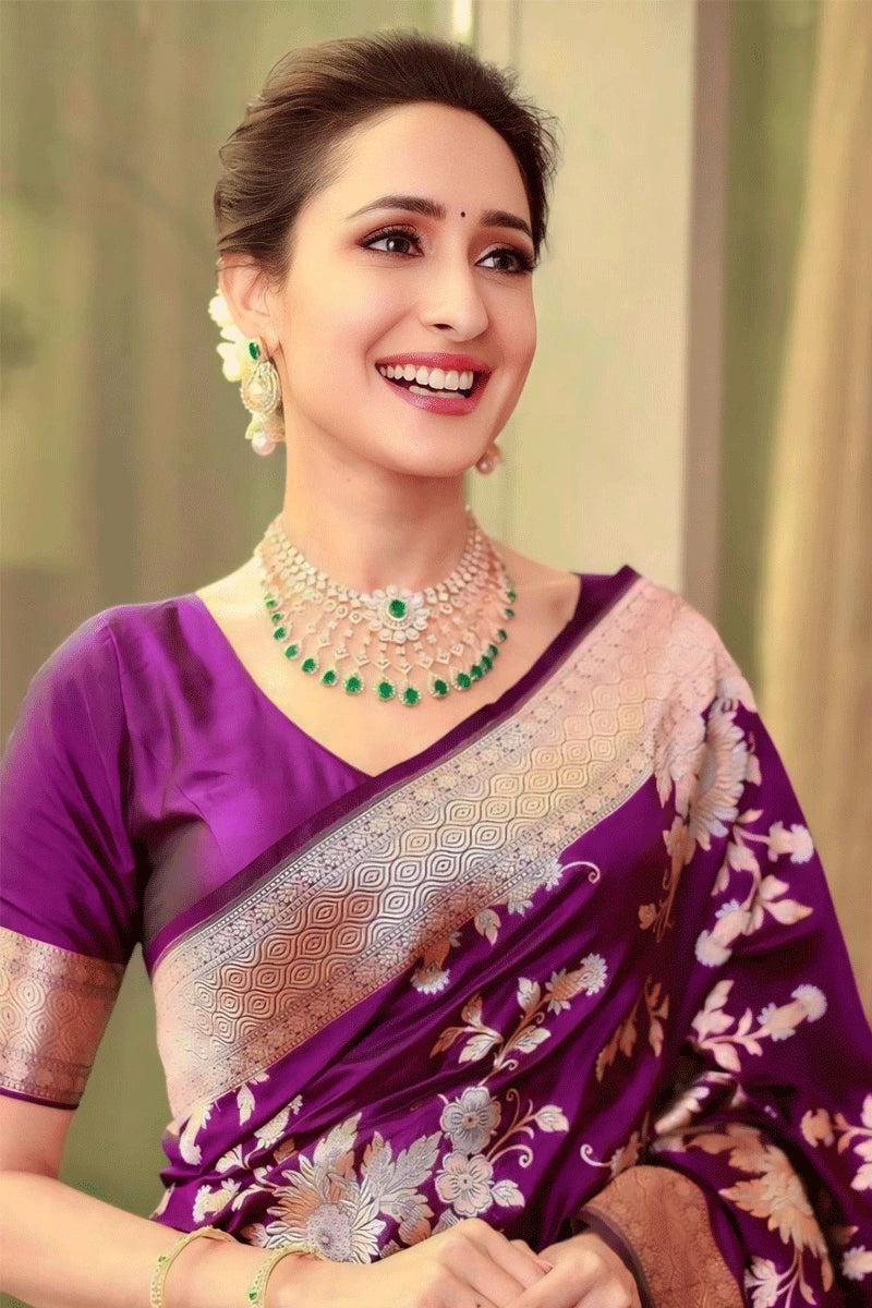 Indian Actress Pragya Jaiswal Pink Colour Saree The Good Stuff