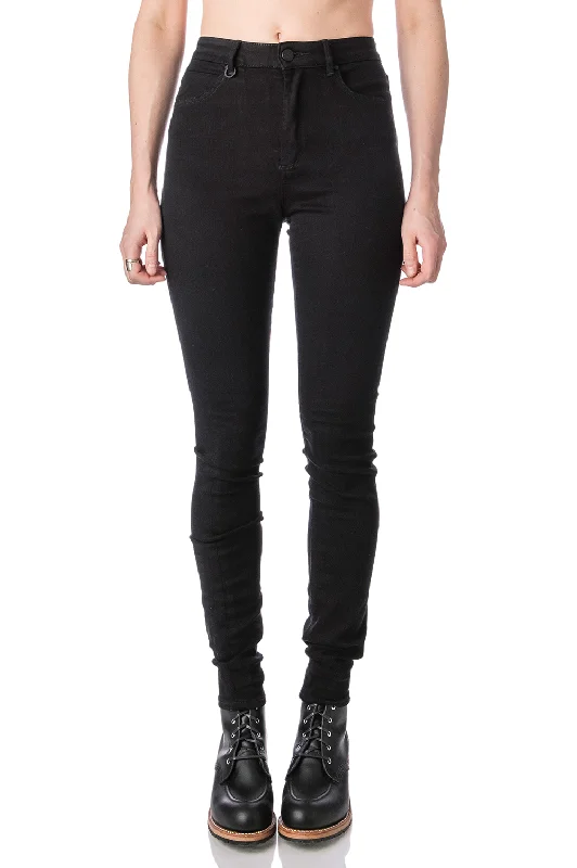 Marilyn Skinny in Blackest Silk Feminine Grace