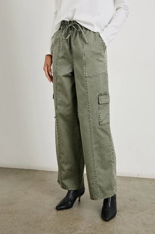 BODIE PANT - DARK OLIVE Artful Design