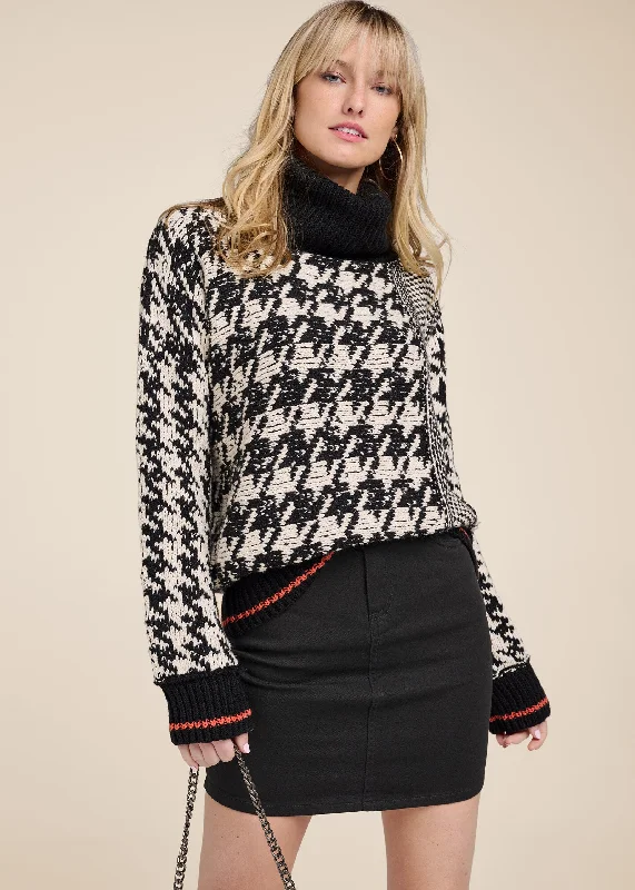 Chunky Knit Hounds Tooth Turtleneck Sweater - Black Multi Fashion Forward Style